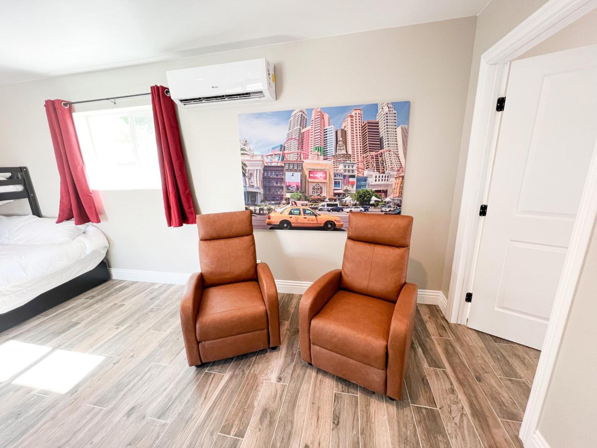 Lux Private Home - Pool, Billiards, 8 Smart Tvs, Board Games, Cotton Bedding - The Stone Sanctuary At Mccullough Hills Trailhead Las Vegas Exterior foto