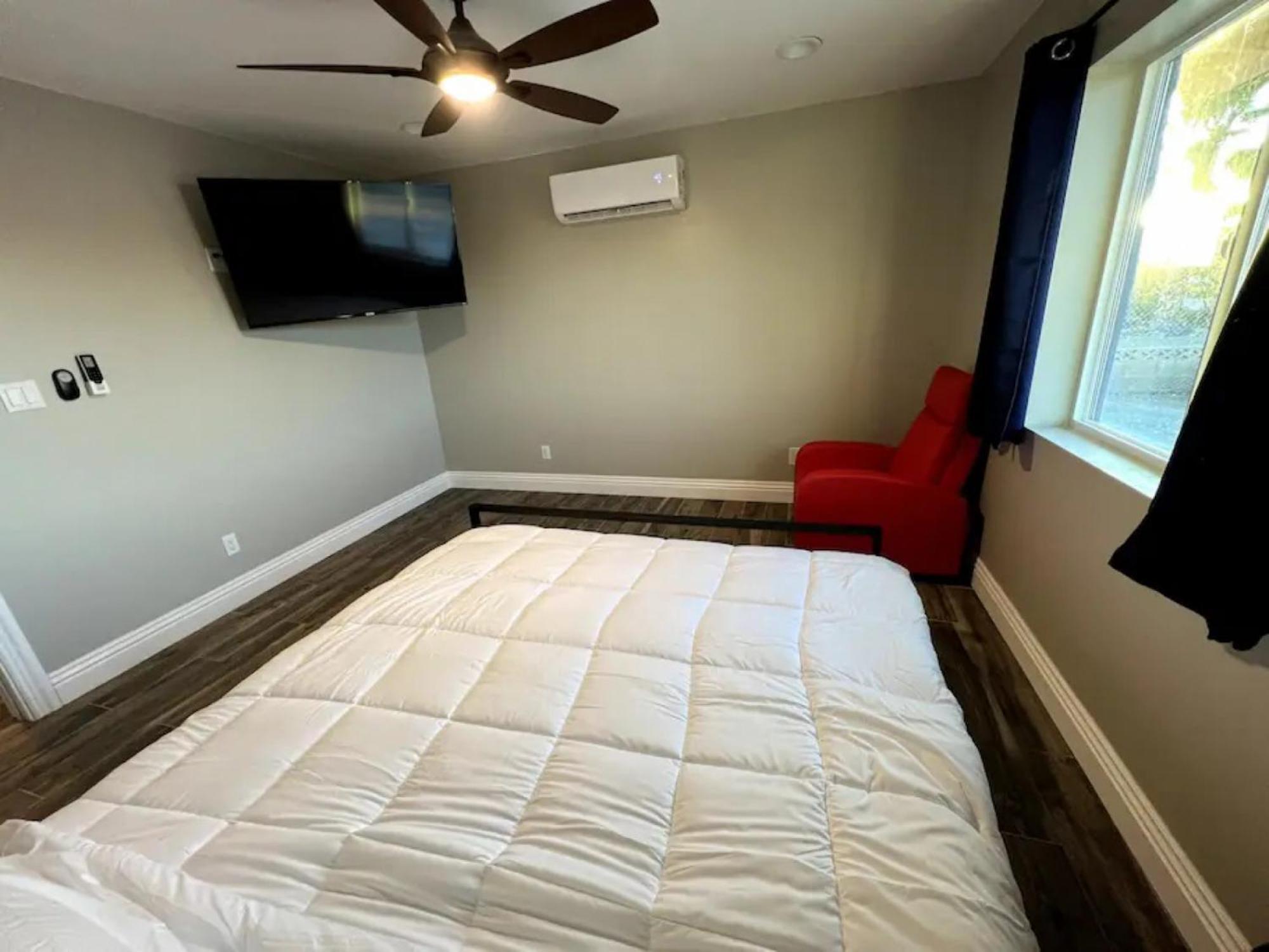 Lux Private Home - Pool, Billiards, 8 Smart Tvs, Board Games, Cotton Bedding - The Stone Sanctuary At Mccullough Hills Trailhead Las Vegas Exterior foto