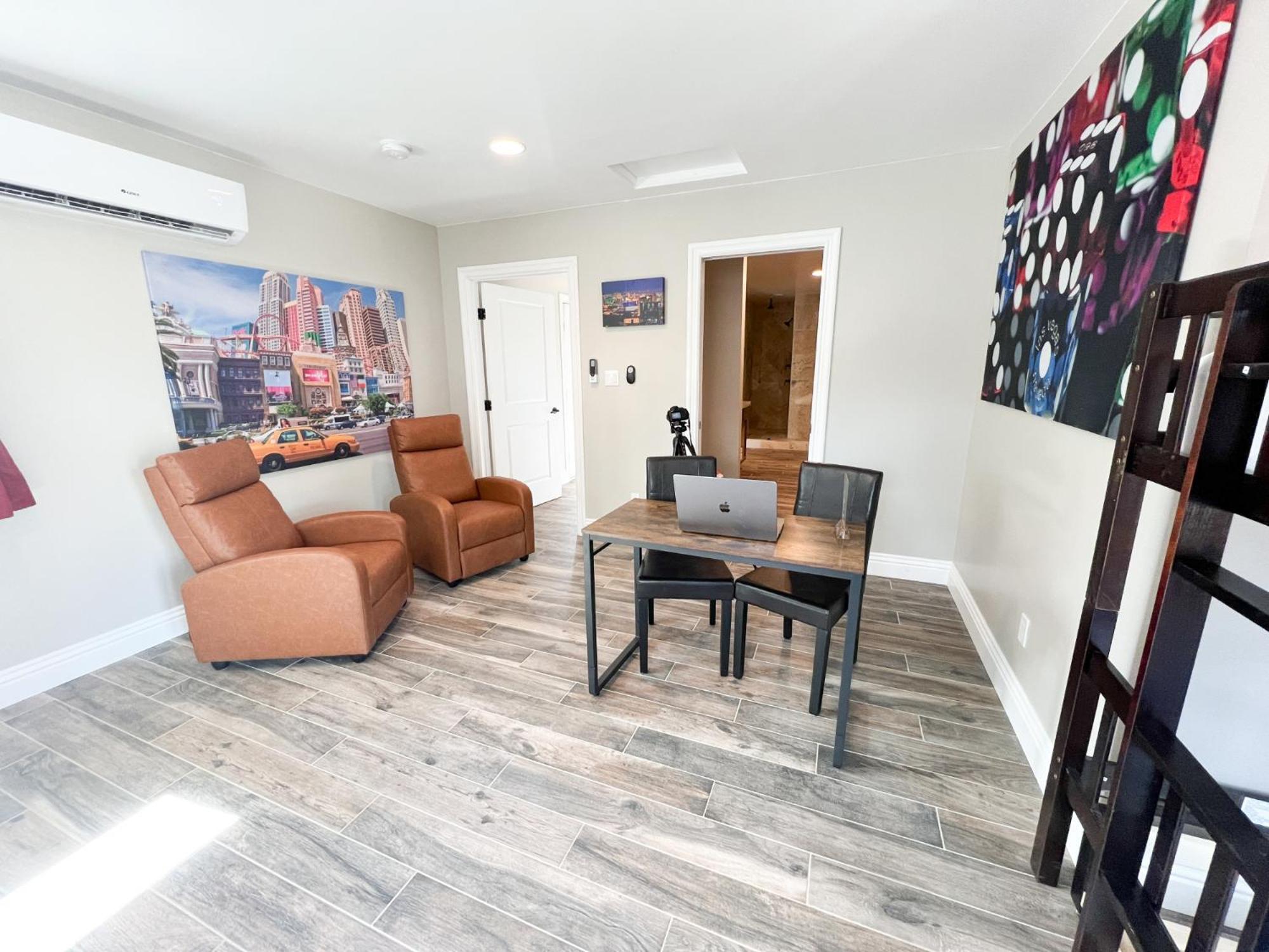 Lux Private Home - Pool, Billiards, 8 Smart Tvs, Board Games, Cotton Bedding - The Stone Sanctuary At Mccullough Hills Trailhead Las Vegas Exterior foto