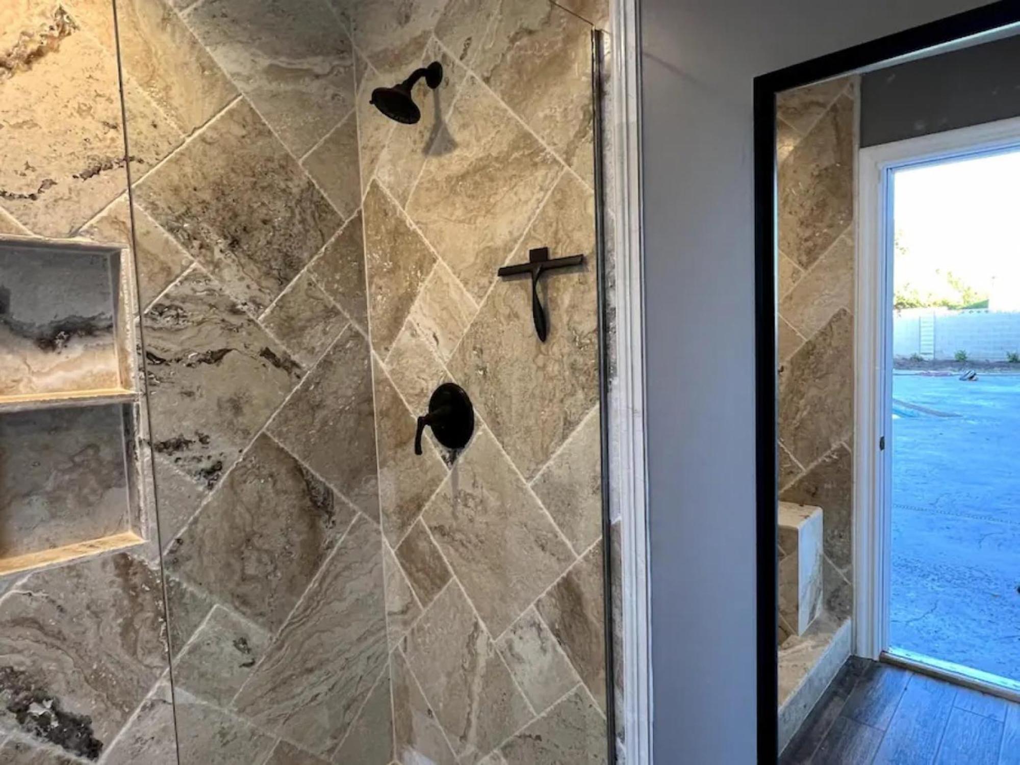 Lux Private Home - Pool, Billiards, 8 Smart Tvs, Board Games, Cotton Bedding - The Stone Sanctuary At Mccullough Hills Trailhead Las Vegas Exterior foto