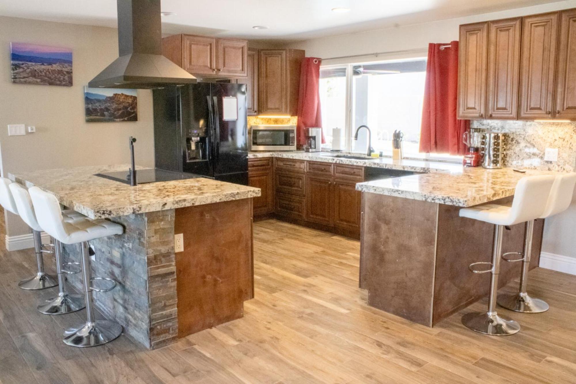 Lux Private Home - Pool, Billiards, 8 Smart Tvs, Board Games, Cotton Bedding - The Stone Sanctuary At Mccullough Hills Trailhead Las Vegas Exterior foto